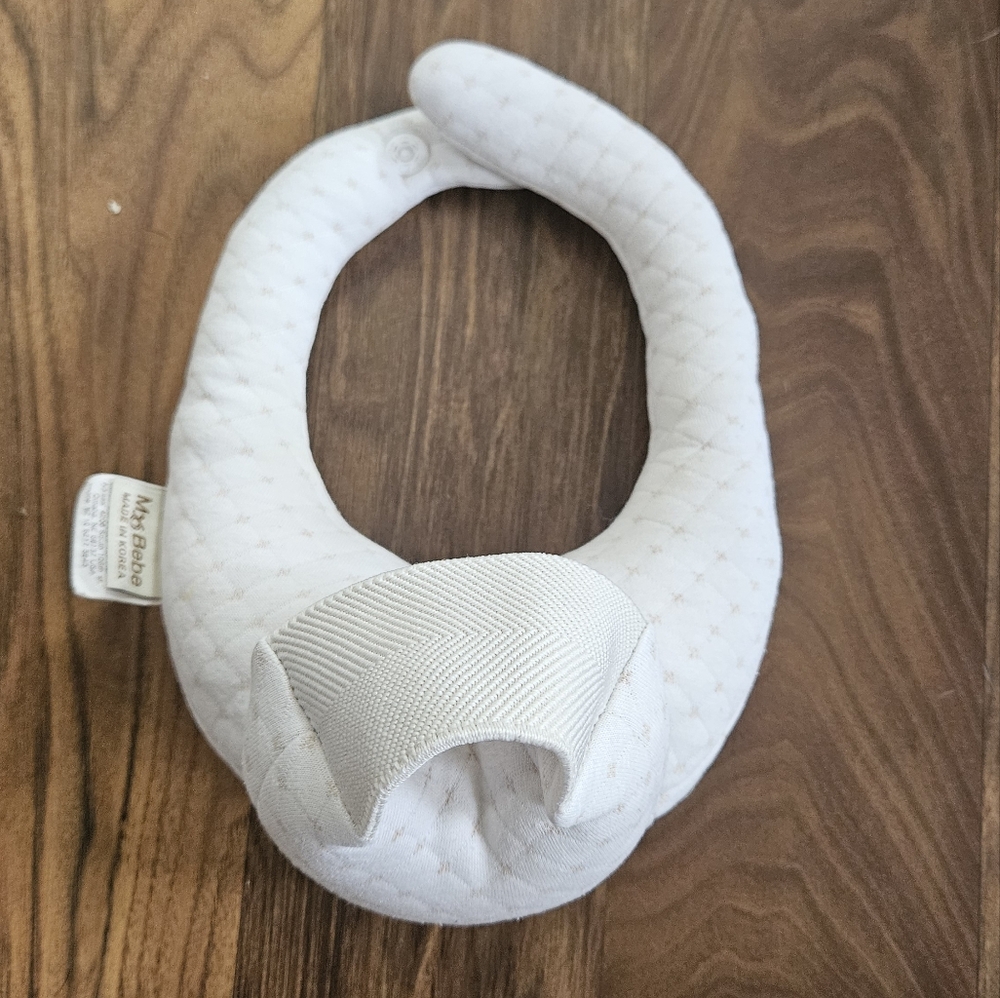 My Bebe Self Feeding Pillow